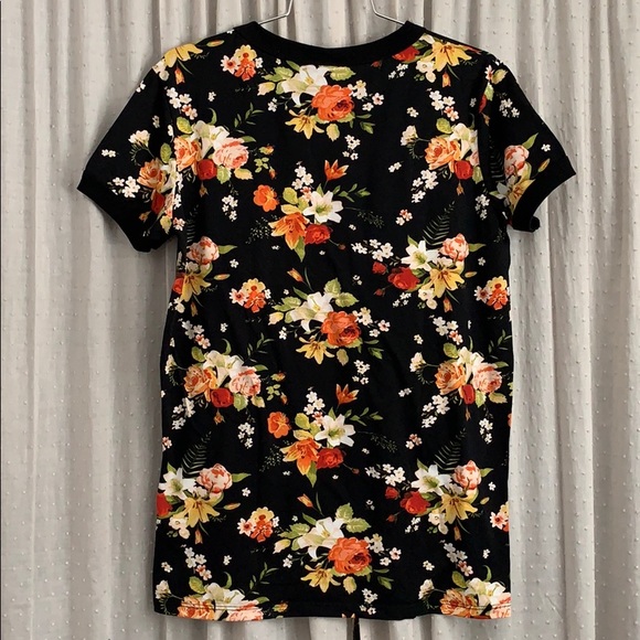 LulaRoe floral tee - Picture 4 of 4